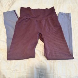 Victoria’s Secret pink leggings